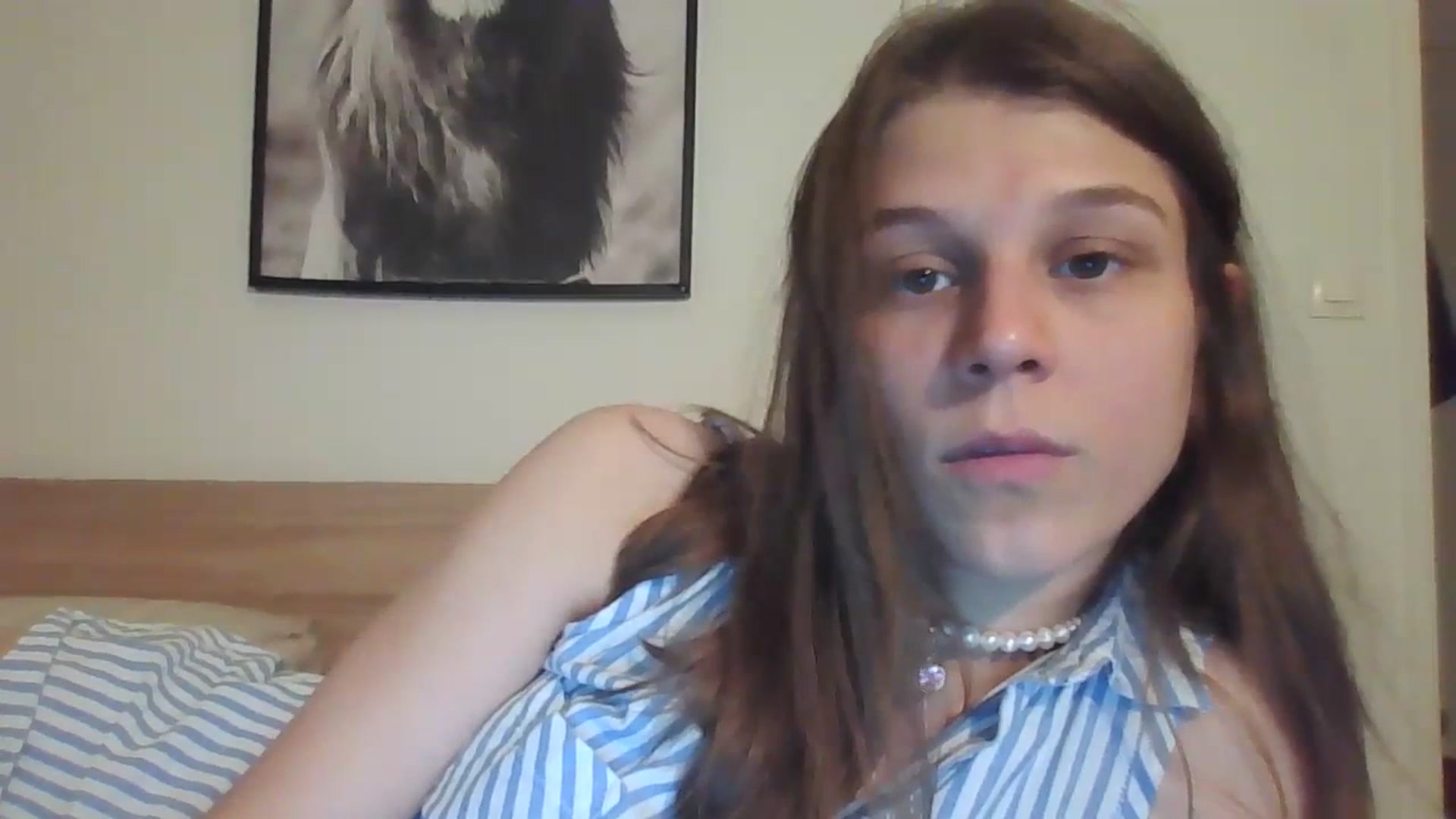 Gallery image thumbnail from Hot_kitty19's myfreecams stream on, 07/17/2023, 15:32 image 12 of 20