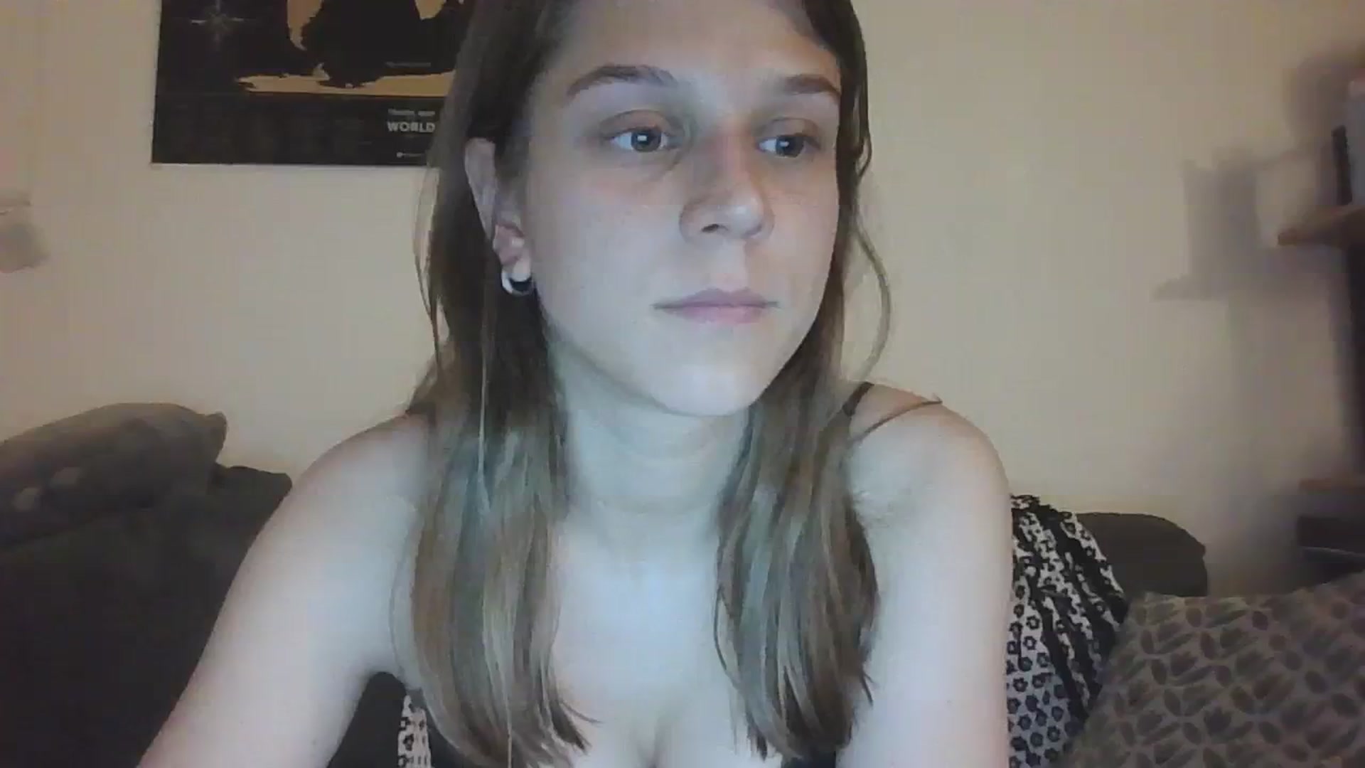 Gallery image thumbnail from Hot_kitty19's myfreecams stream on, 08/25/2023, 02:06 image 7 of 20