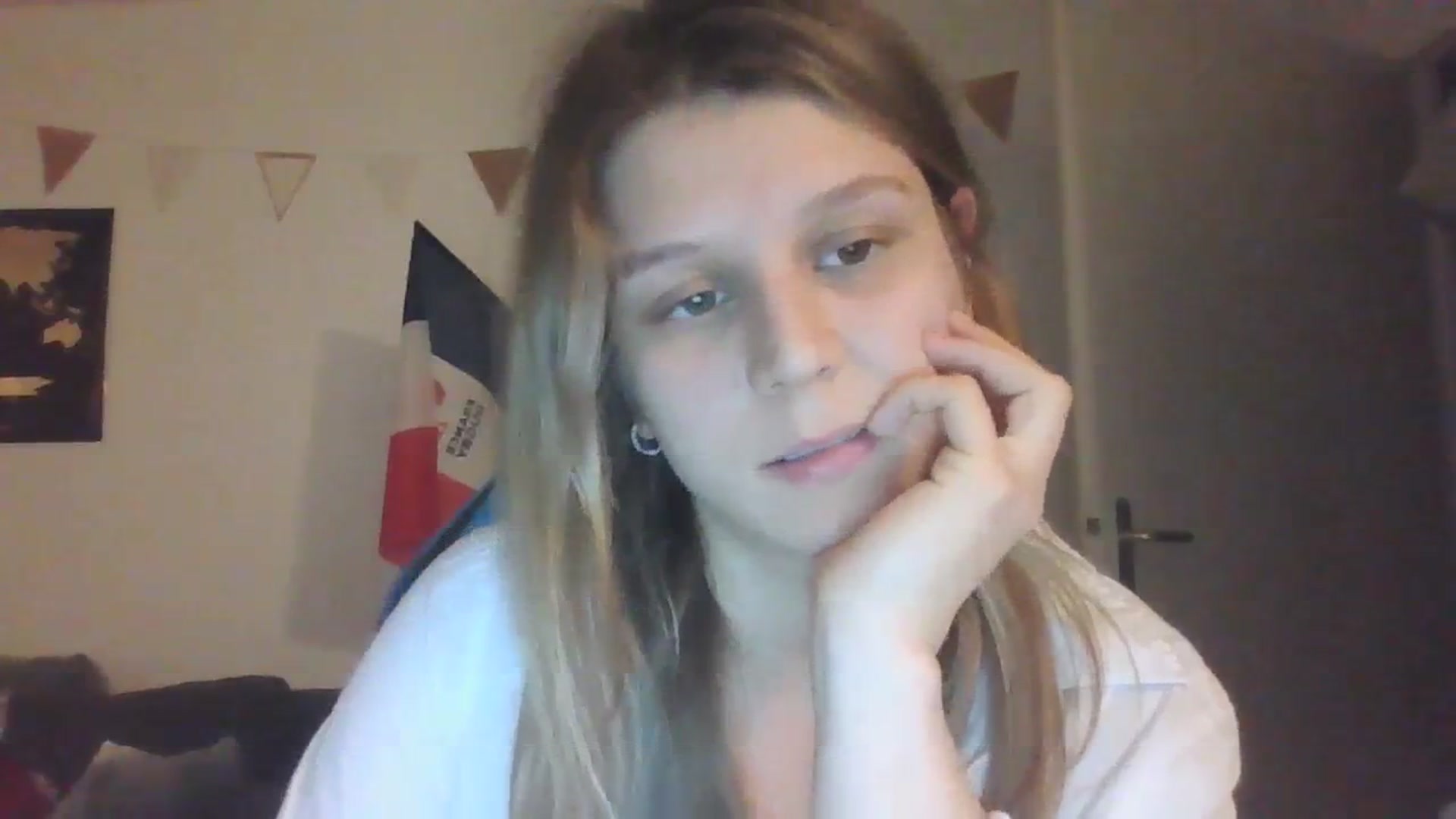Gallery image thumbnail from Hot_kitty19's myfreecams stream on, 01/23/2024, 19:24 image 5 of 20