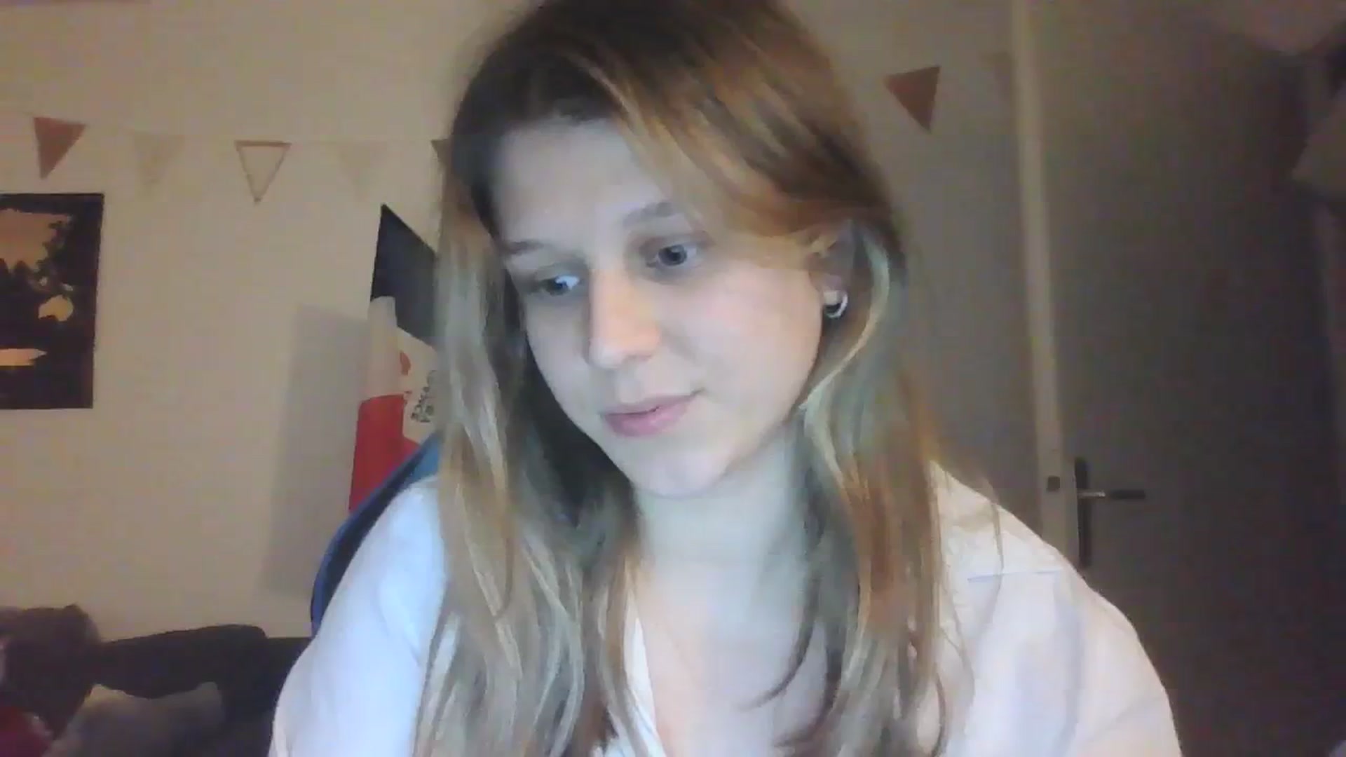 Gallery image thumbnail from Hot_kitty19's myfreecams stream on, 01/23/2024, 19:24 image 8 of 20