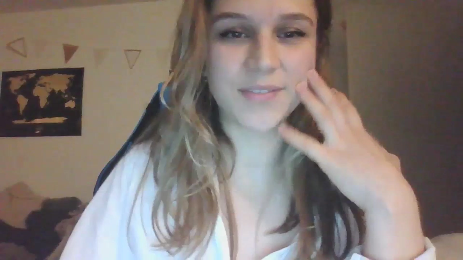 Gallery image thumbnail from Hot_kitty19's myfreecams stream on, 01/29/2024, 18:00 image 20 of 20