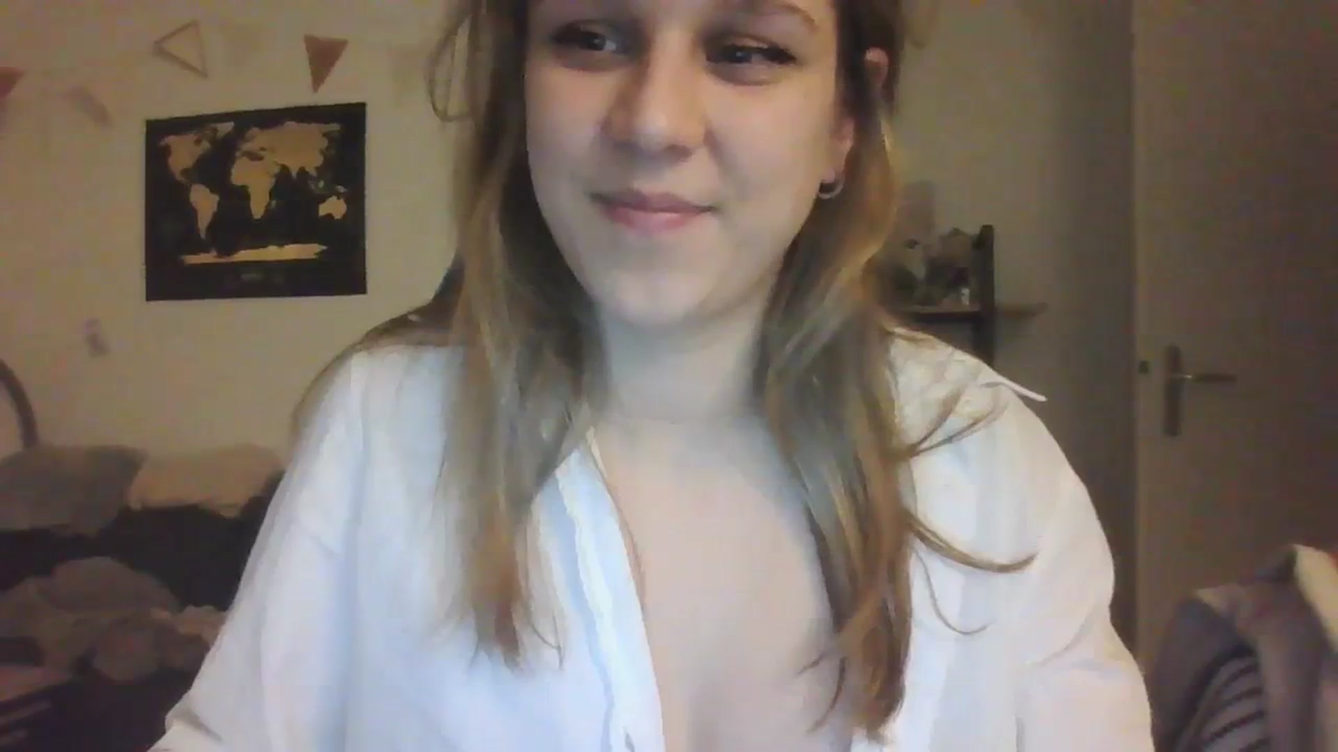 Gallery image thumbnail from Hot_kitty19's myfreecams stream on, 02/06/2024, 19:21 image 9 of 20