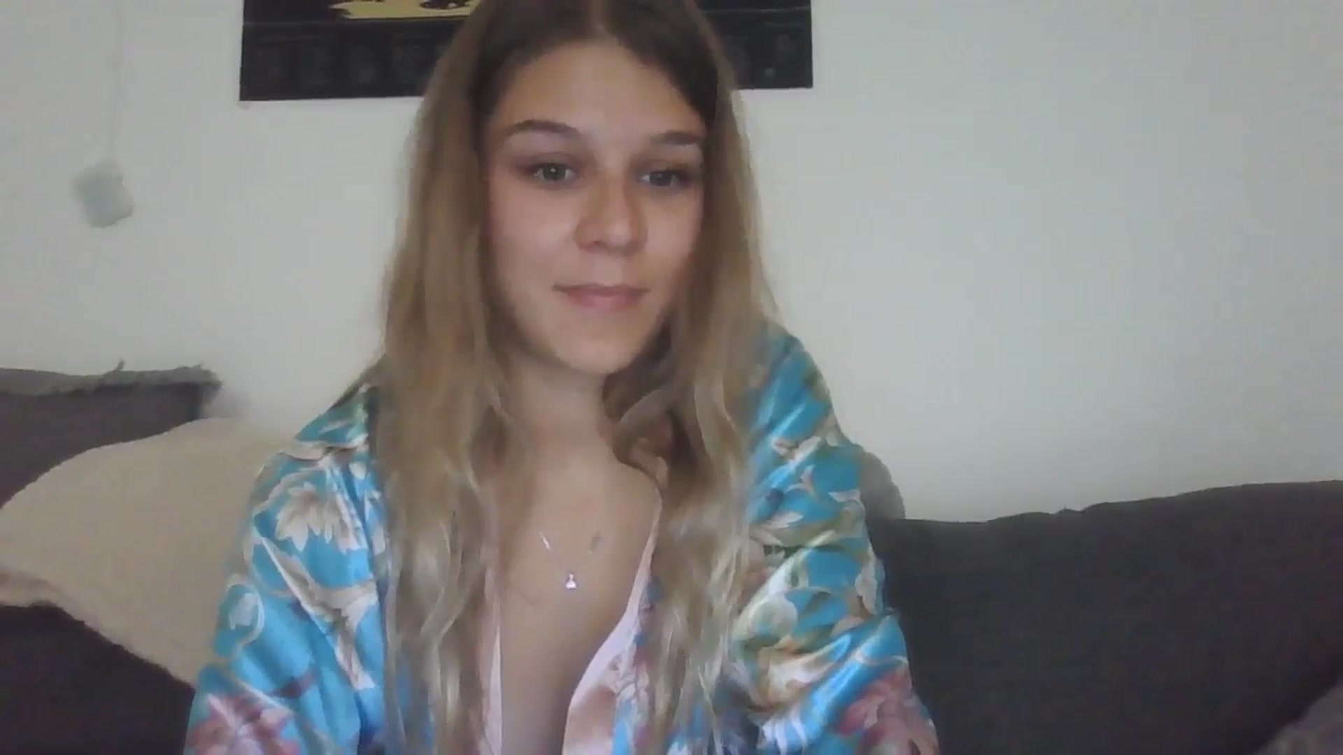 Gallery image thumbnail from Hot_kitty19's myfreecams stream on, 09/07/2025, 18:27 image 7 of 20