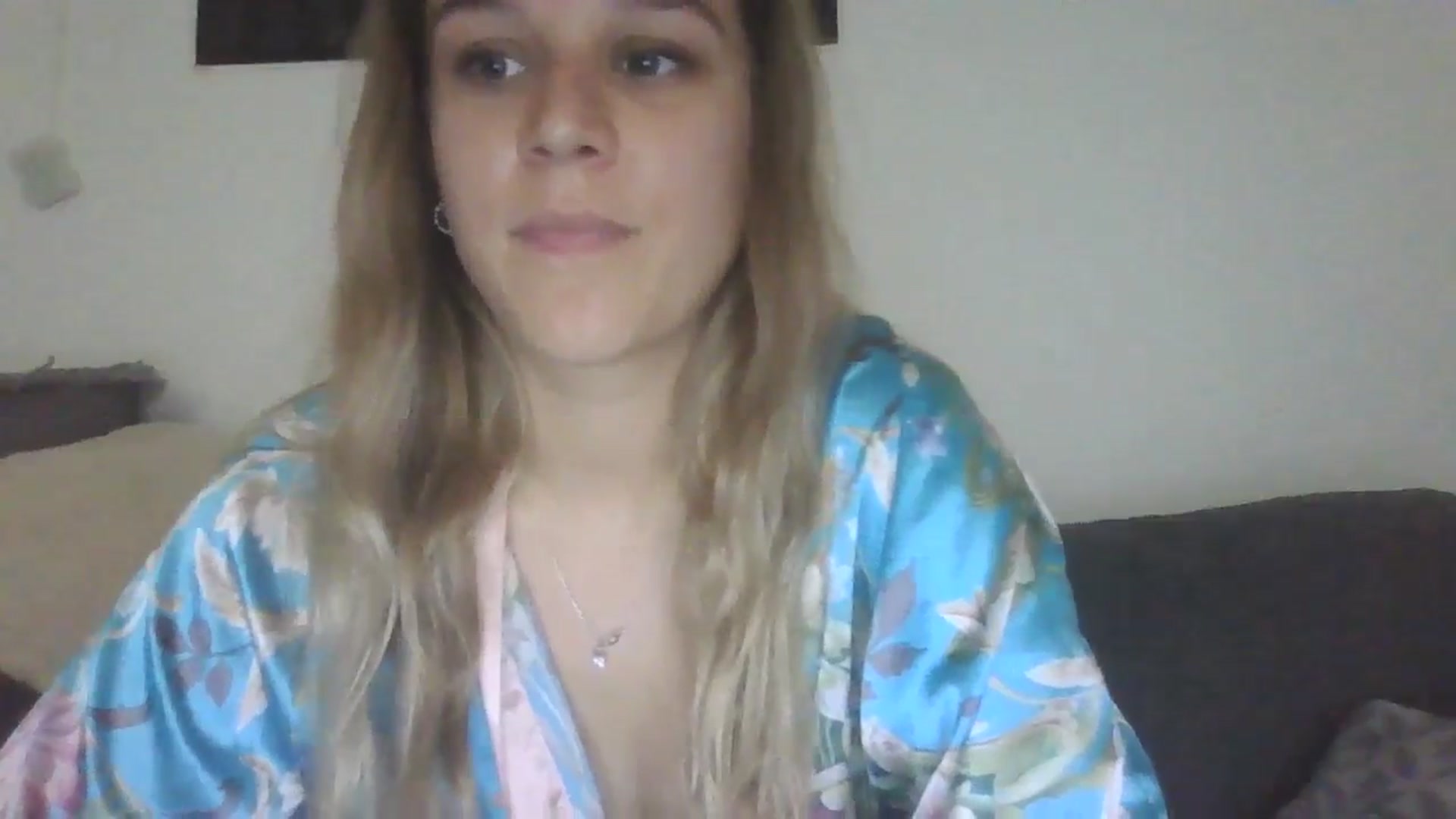 Gallery image thumbnail from Hot_kitty19's myfreecams stream on, 09/07/2025, 18:27 image 15 of 20