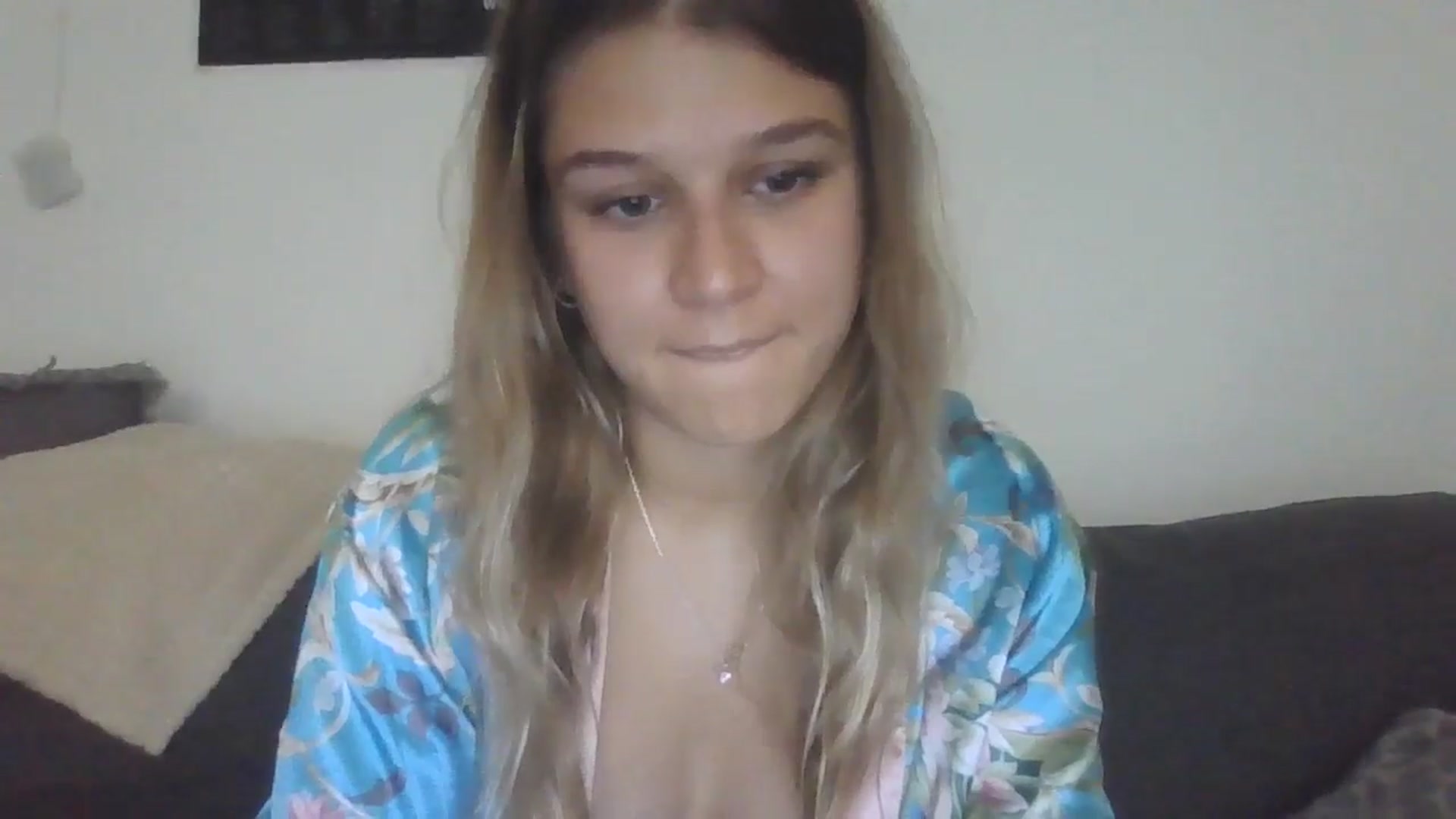 Gallery image thumbnail from Hot_kitty19's myfreecams stream on, 09/07/2025, 18:27 image 12 of 20