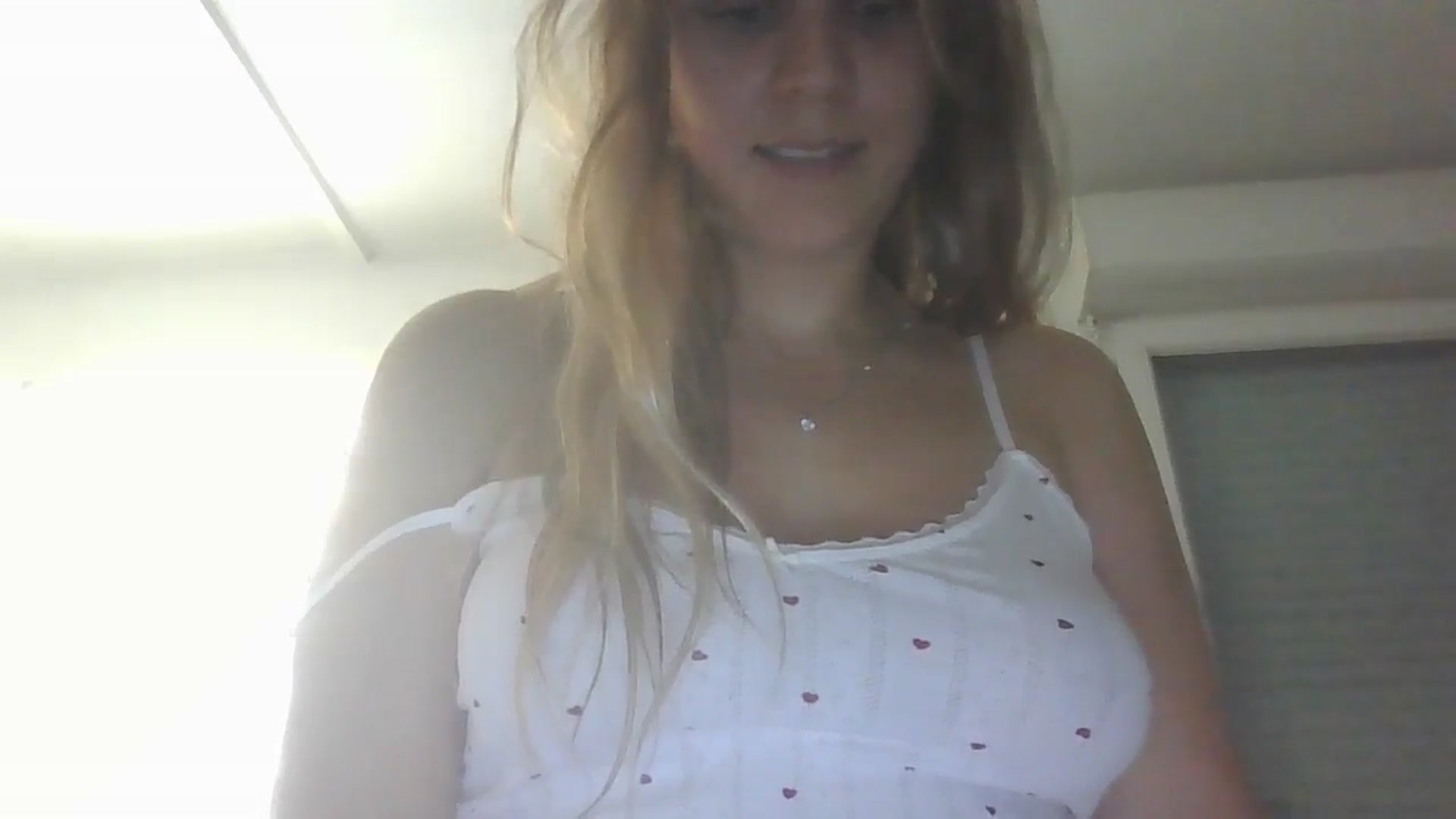 Gallery image thumbnail from Hot_kitty19's myfreecams stream on, 09/21/2025, 17:03 image 16 of 20