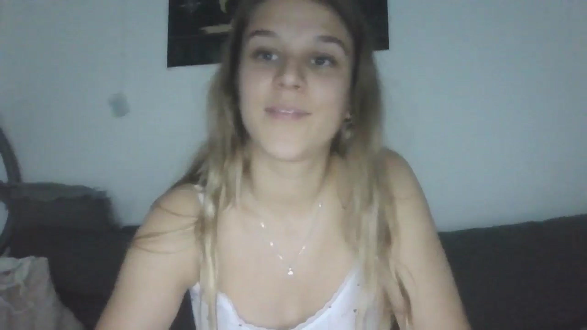 Gallery image thumbnail from Hot_kitty19's myfreecams stream on, 09/21/2025, 18:05 image 3 of 20