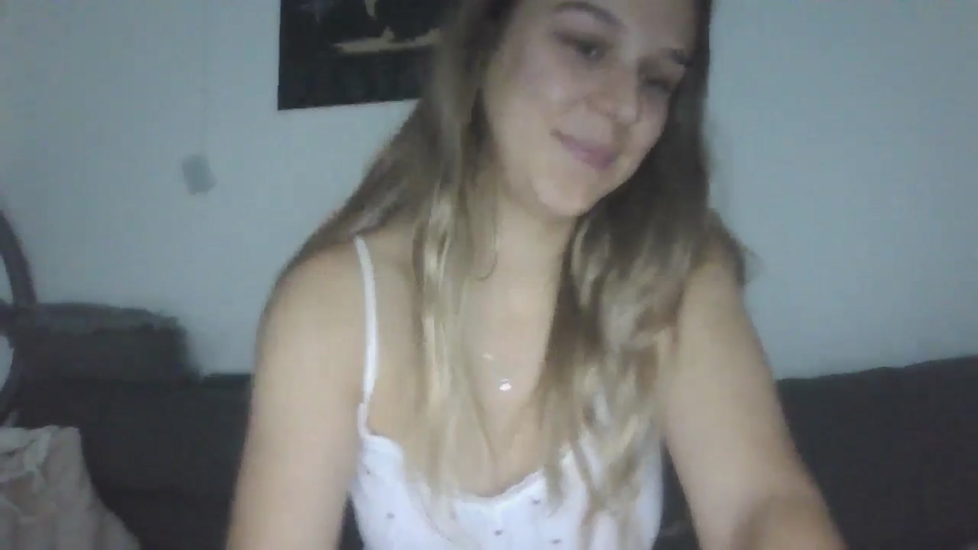 Gallery image thumbnail from Hot_kitty19's myfreecams stream on, 09/21/2025, 18:05 image 2 of 20