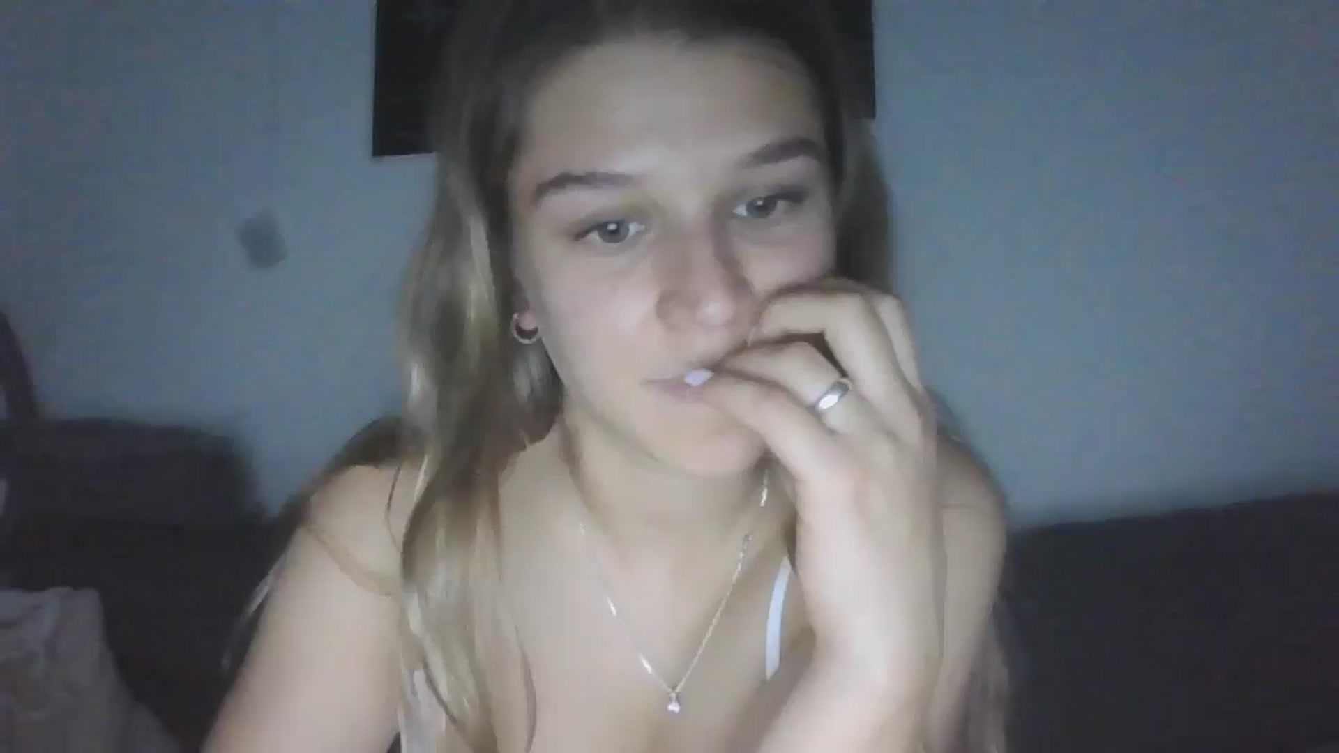 Gallery image thumbnail from Hot_kitty19's myfreecams stream on, 09/21/2025, 18:05 image 16 of 20