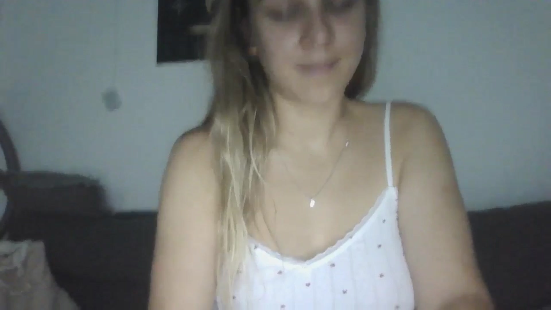Gallery image thumbnail from Hot_kitty19's myfreecams stream on, 09/21/2025, 18:05 image 5 of 20