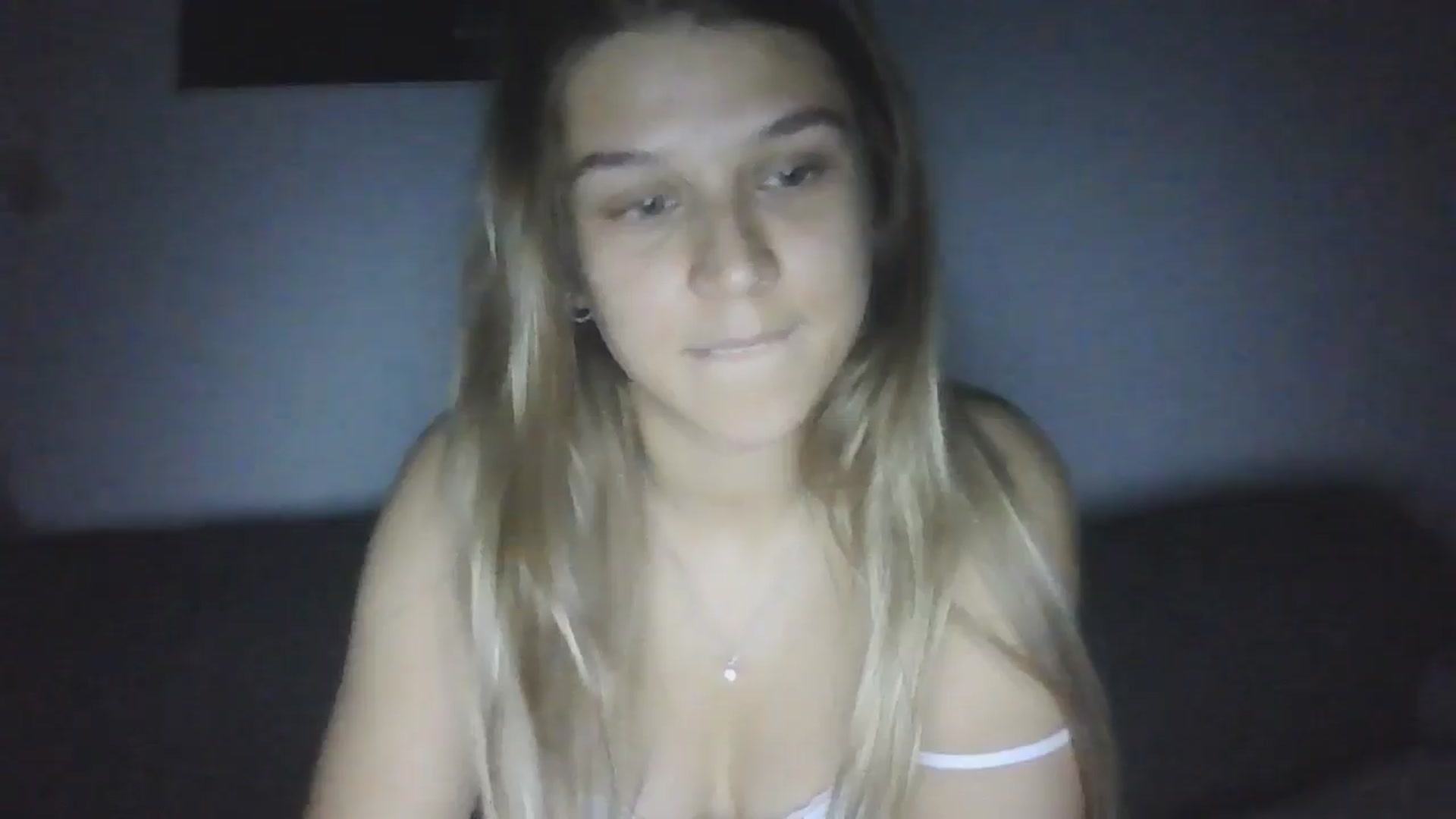 Gallery image thumbnail from Hot_kitty19's myfreecams stream on, 09/22/2025, 19:51 image 2 of 20