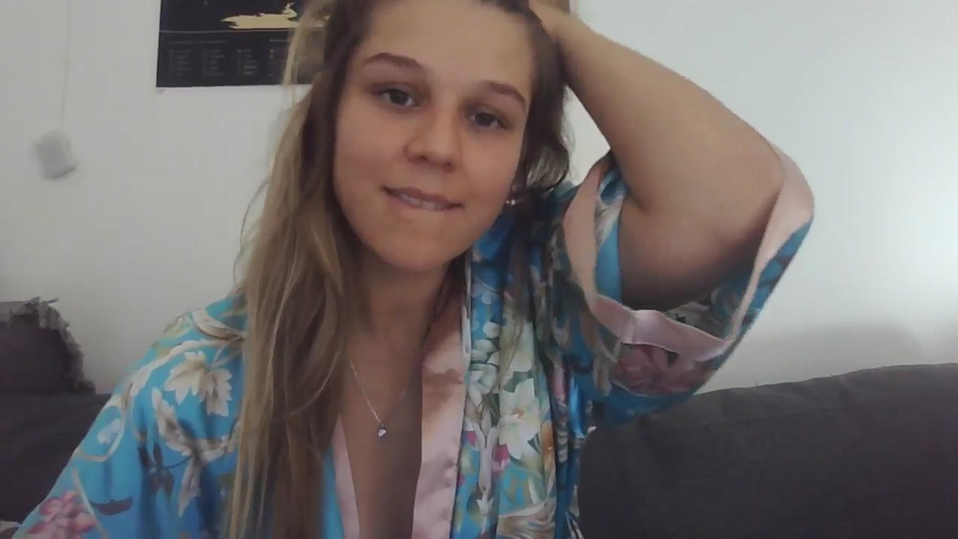 Gallery image thumbnail from Hot_kitty19's myfreecams stream on, 09/28/2025, 15:35 image 14 of 20