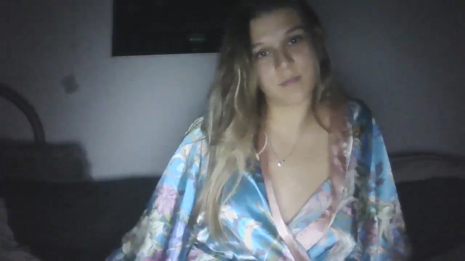 Gallery image thumbnail from Hot_kitty19's myfreecams stream on, 09/28/2025, 20:09 image 15 of 20