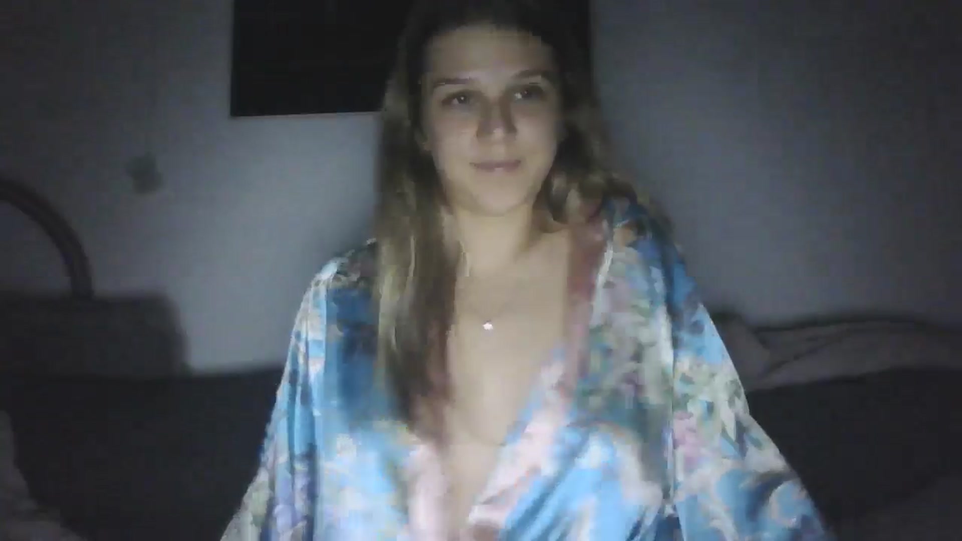 Gallery image thumbnail from Hot_kitty19's myfreecams stream on, 09/28/2025, 20:09 image 19 of 20