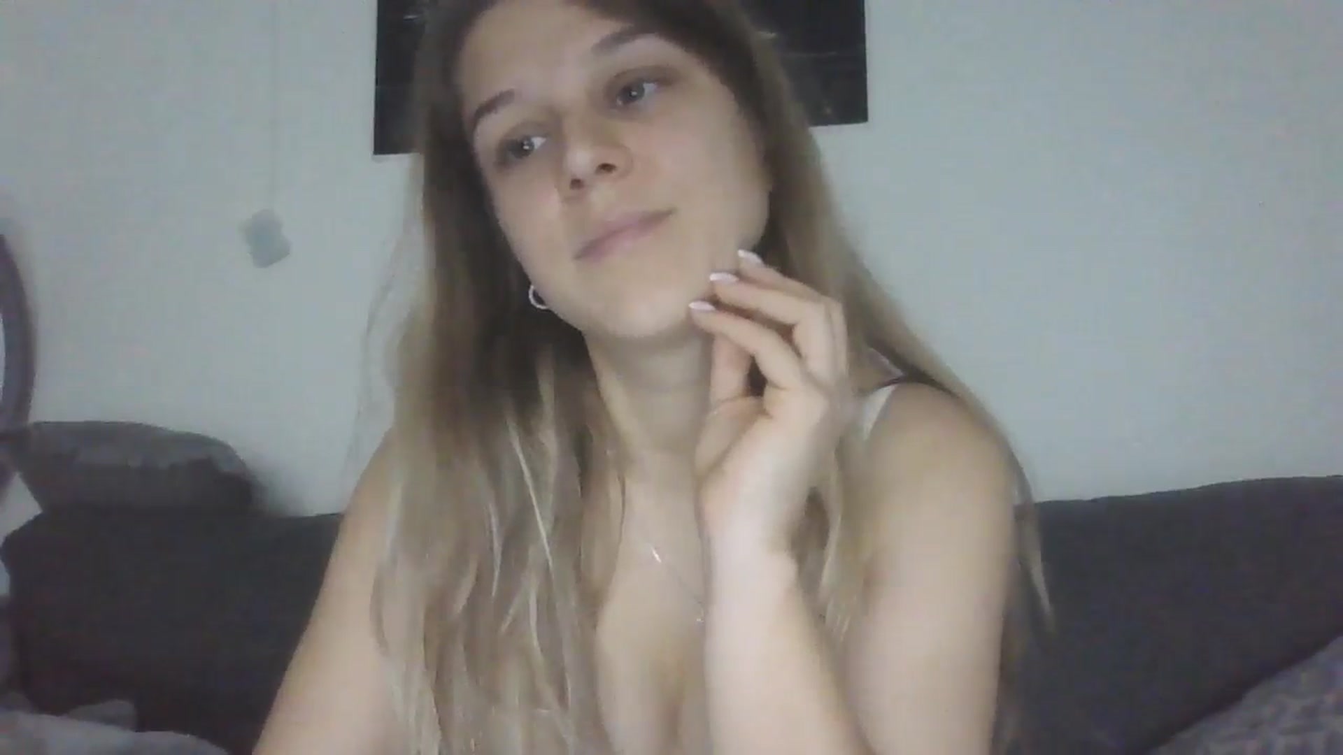Gallery image thumbnail from Hot_kitty19's myfreecams stream on, 10/19/2025, 15:38 image 2 of 20