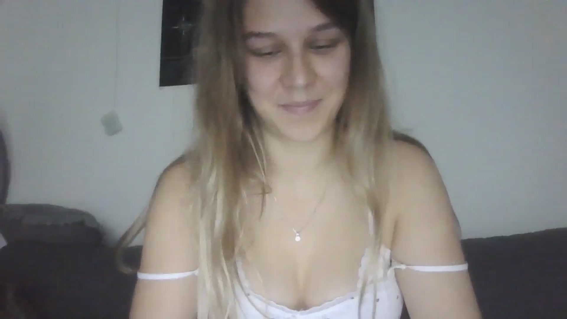 Gallery image thumbnail from Hot_kitty19's myfreecams stream on, 10/19/2025, 15:38 image 11 of 20