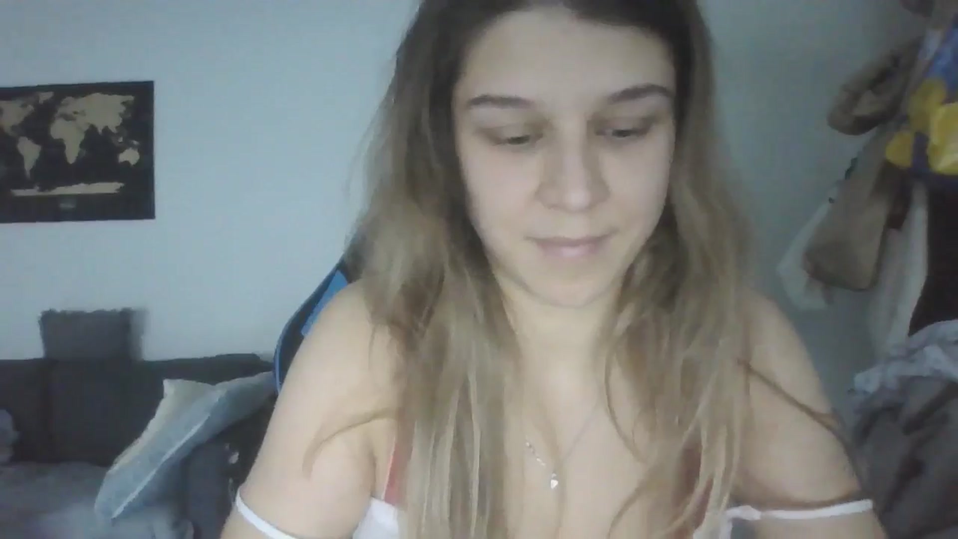 Gallery image thumbnail from Hot_kitty19's myfreecams stream on, 01/01/2026, 14:57 image 18 of 20