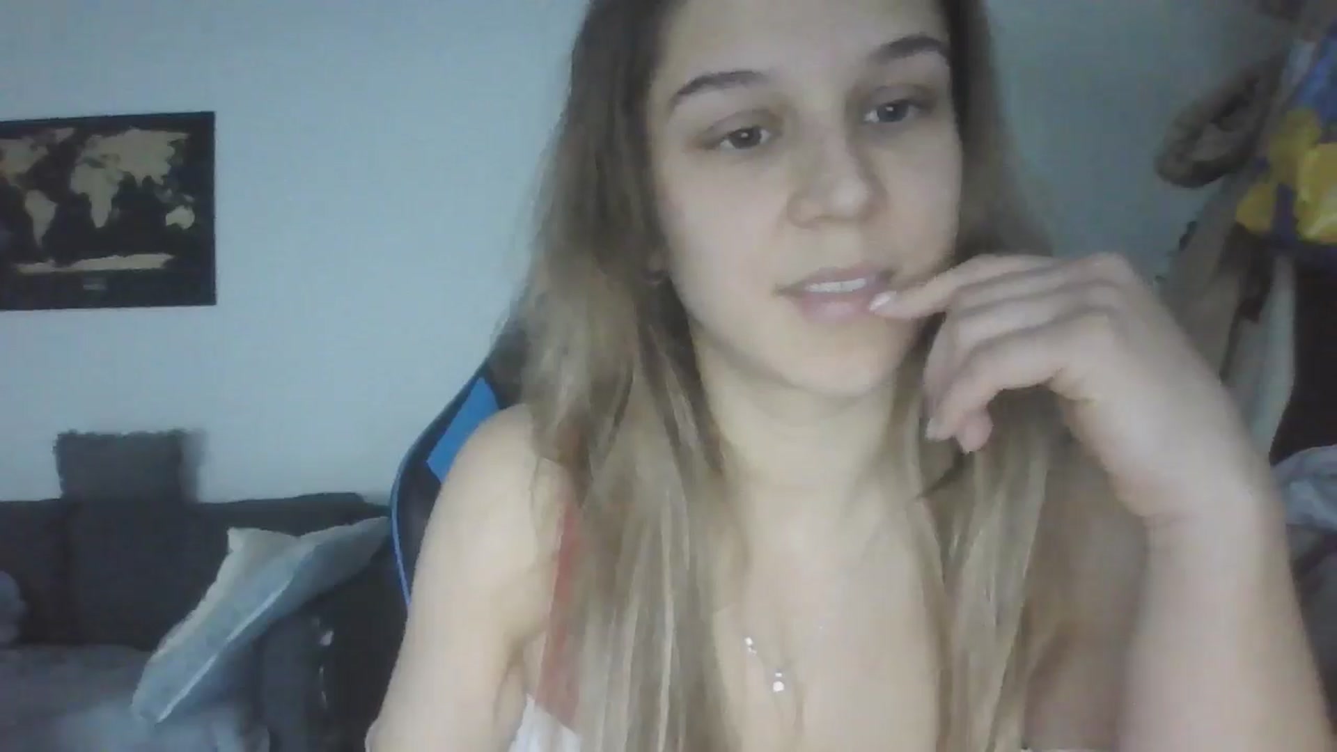 Gallery image thumbnail from Hot_kitty19's myfreecams stream on, 01/01/2026, 14:57 image 19 of 20
