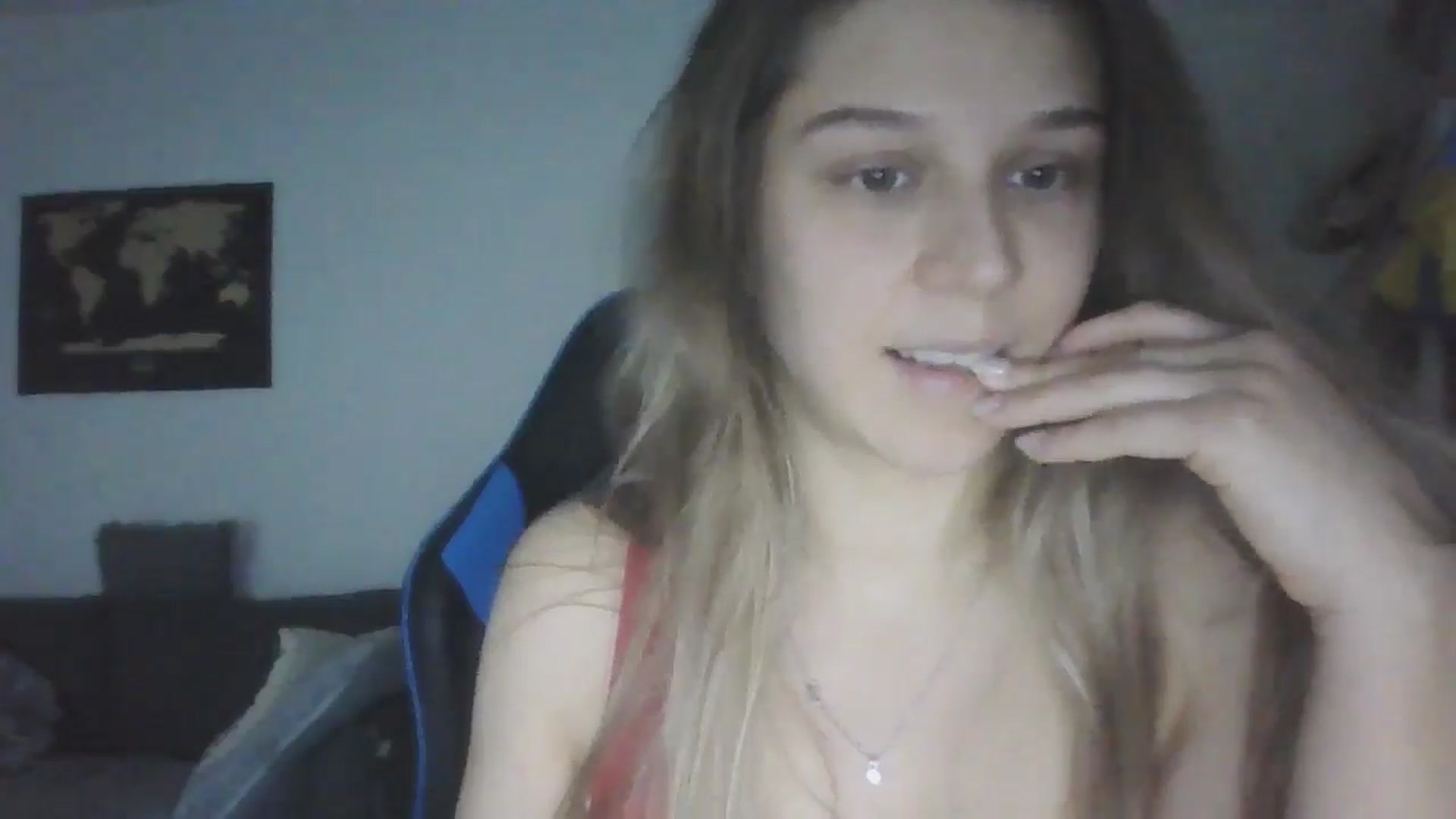 Gallery image thumbnail from Hot_kitty19's myfreecams stream on, 01/01/2026, 14:57 image 3 of 20