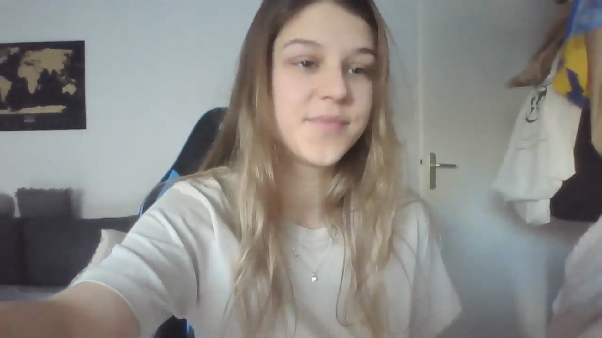 Gallery image thumbnail from Hot_kitty19's myfreecams stream on, 01/04/2026, 13:33 image 12 of 20