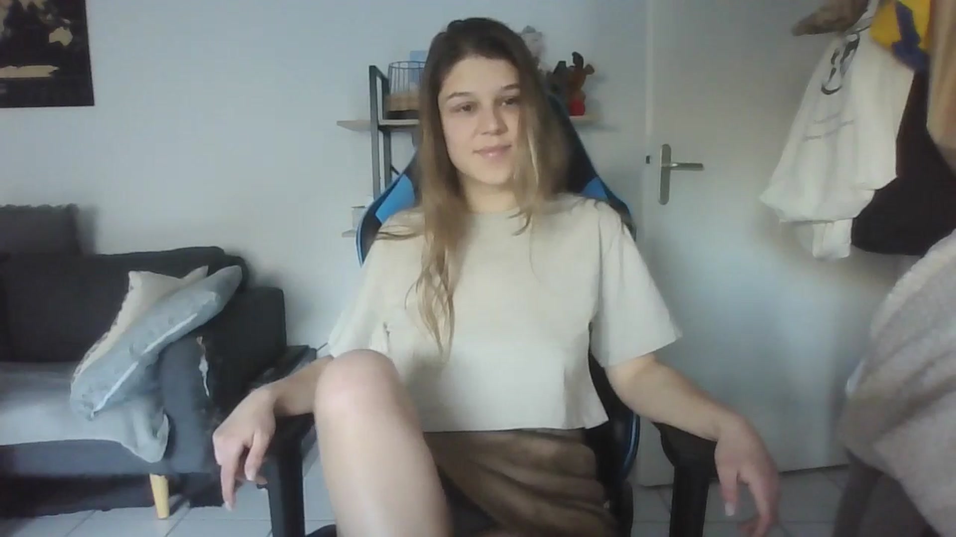 Gallery image thumbnail from Hot_kitty19's myfreecams stream on, 01/04/2026, 13:33 image 3 of 20
