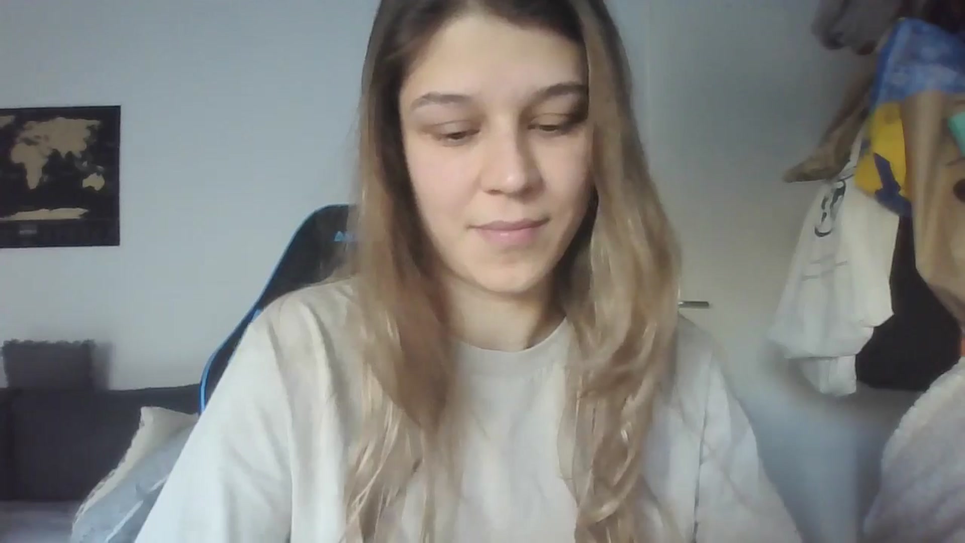Gallery image thumbnail from Hot_kitty19's myfreecams stream on, 01/04/2026, 13:33 image 8 of 20