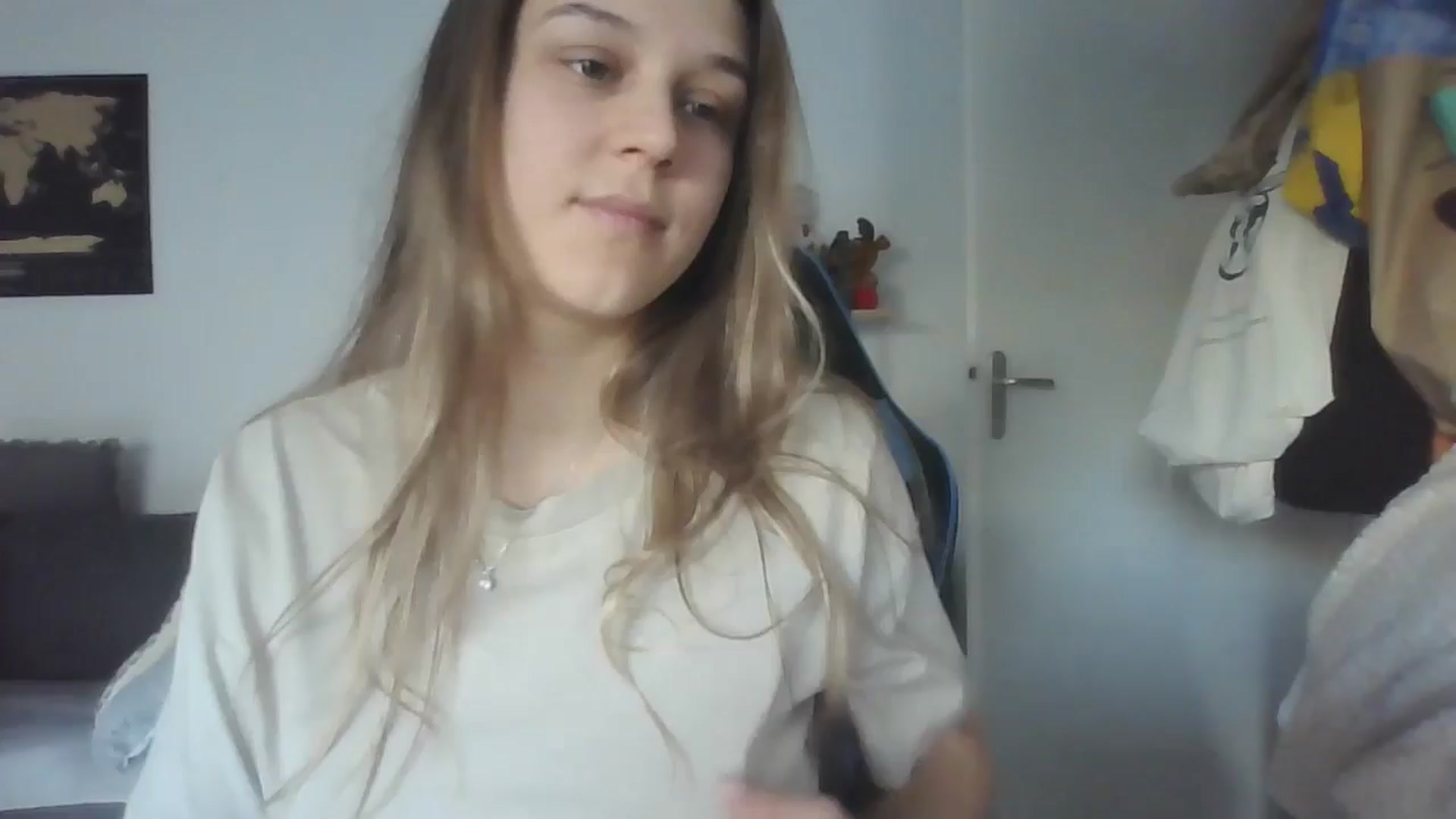 Gallery image thumbnail from Hot_kitty19's myfreecams stream on, 01/04/2026, 13:33 image 11 of 20
