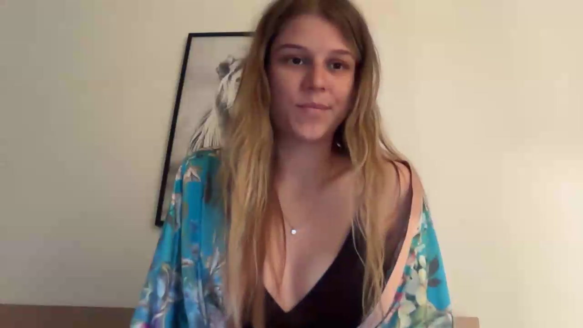 Gallery image thumbnail from Hot_kitty19's myfreecams stream on, 08/26/2026, 18:47 image 9 of 20