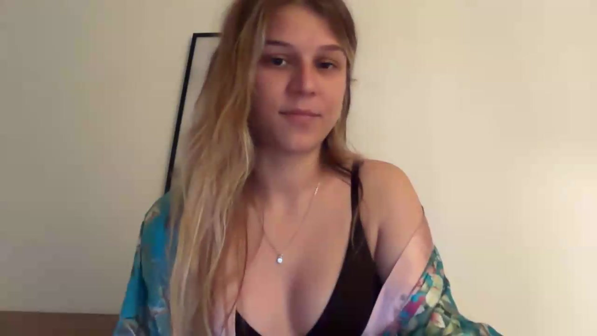 Gallery image thumbnail from Hot_kitty19's myfreecams stream on, 08/26/2026, 18:47 image 10 of 20