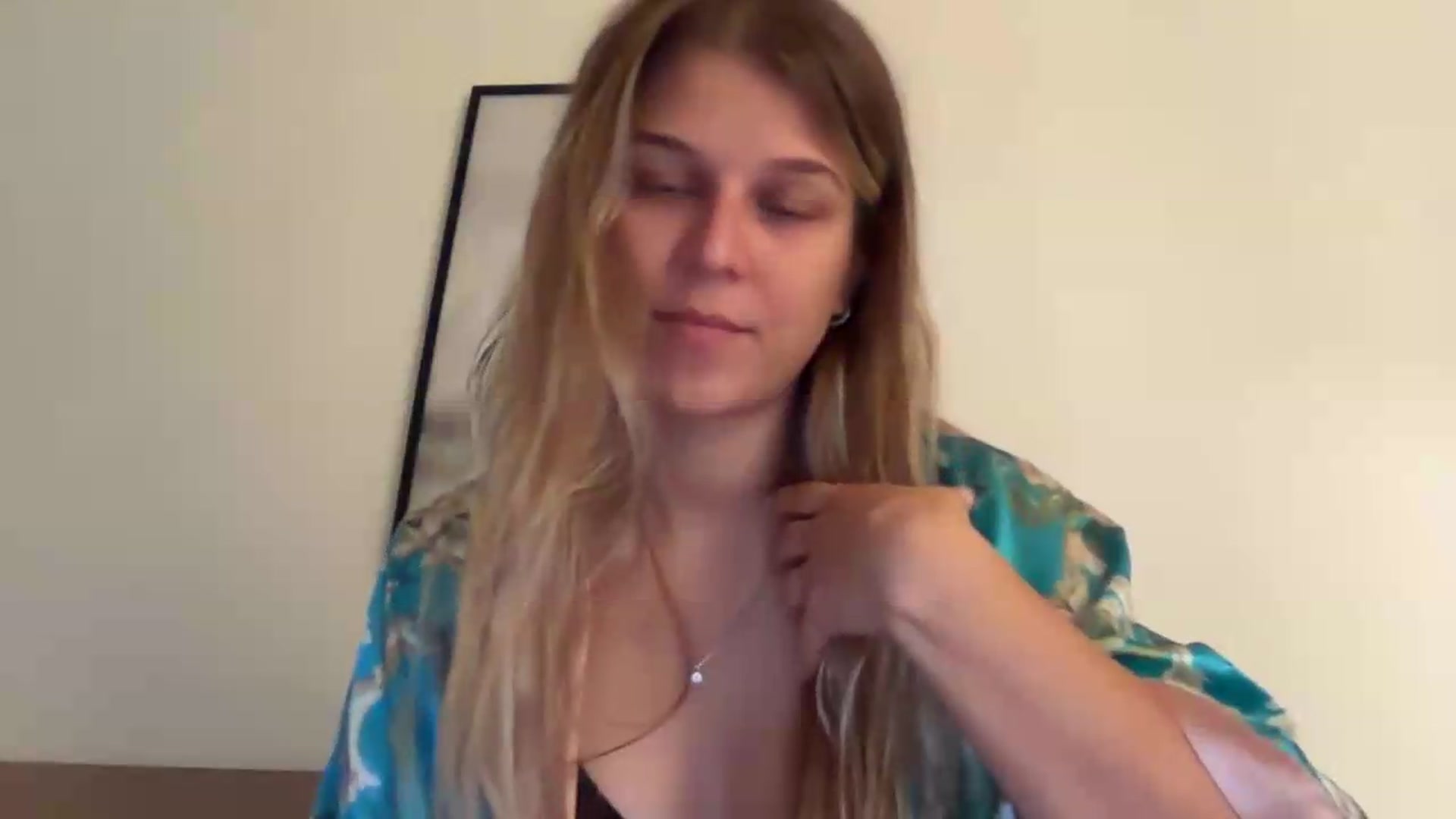 Gallery image thumbnail from Hot_kitty19's myfreecams stream on, 08/26/2026, 18:47 image 3 of 20