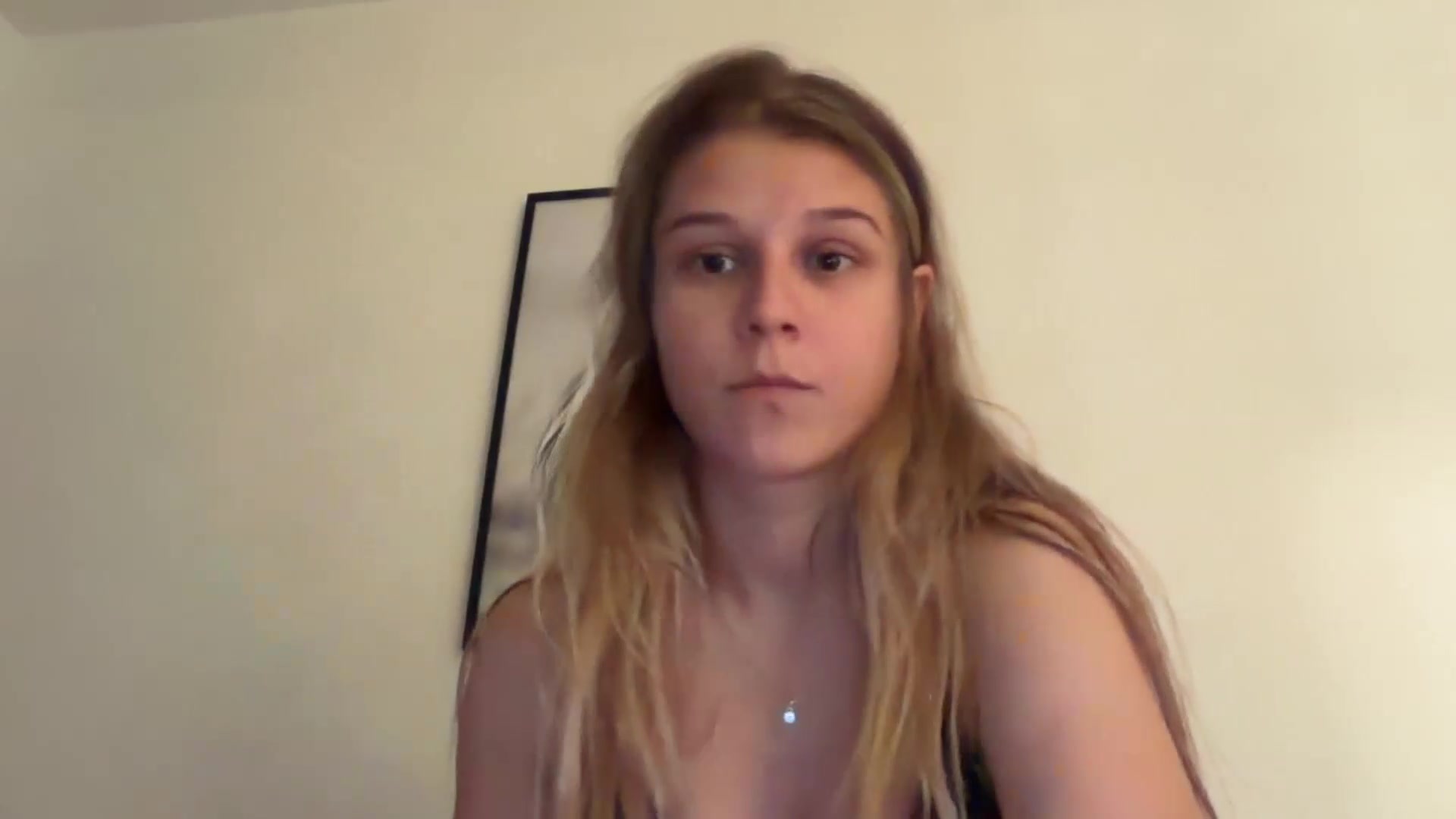 Gallery image thumbnail from Hot_kitty19's myfreecams stream on, 08/30/2026, 18:39 image 10 of 20