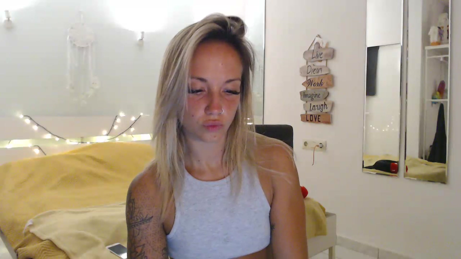 Gallery image thumbnail from Hotangelalli's myfreecams stream on, 07/20/2023, 21:53 image 20 of 20
