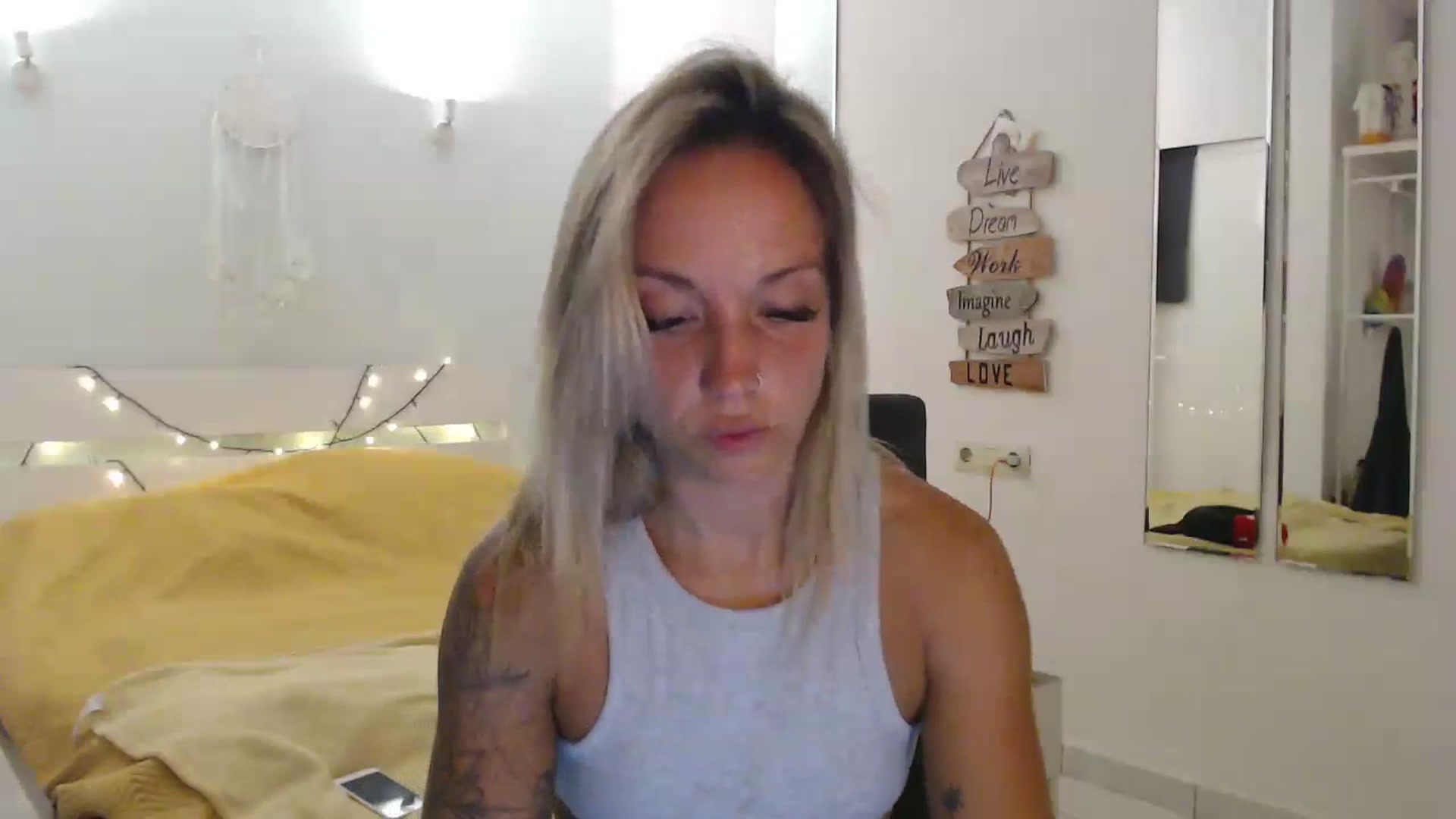 Gallery image thumbnail from Hotangelalli's myfreecams stream on, 07/20/2023, 21:53 image 19 of 20