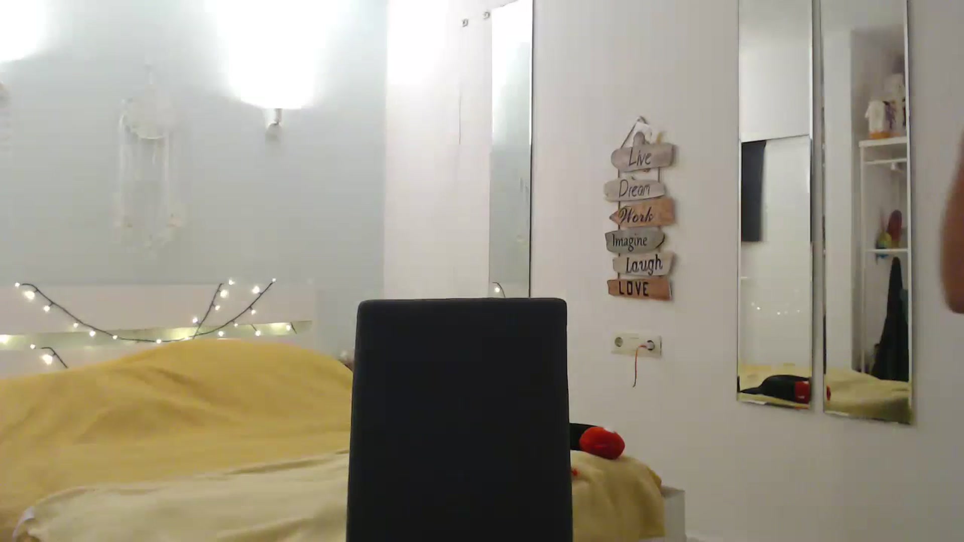 Gallery image thumbnail from Hotangelalli's myfreecams stream on, 07/20/2023, 21:53 image 7 of 20