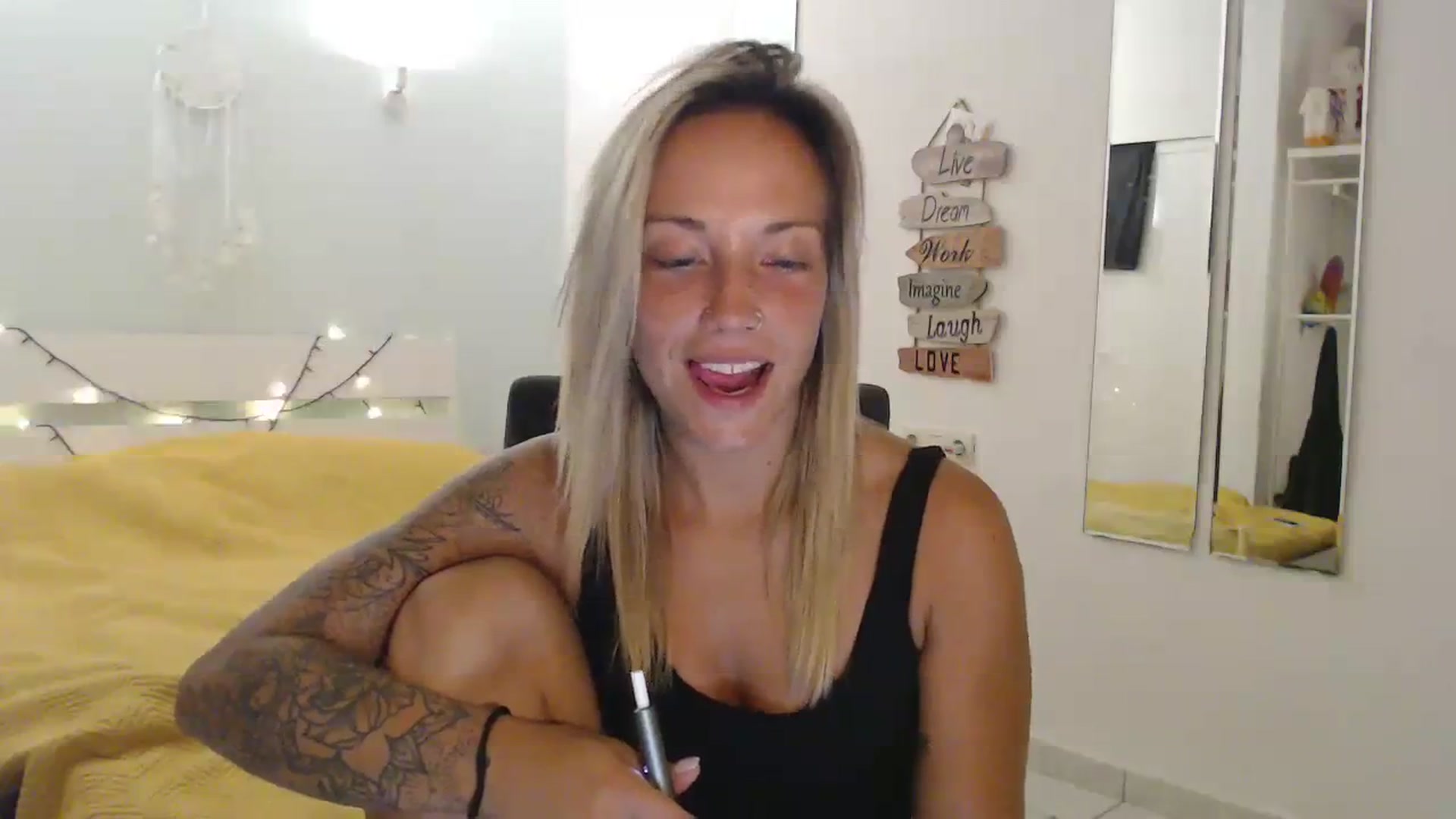 Gallery image thumbnail from Hotangelalli's myfreecams stream on, 07/23/2023, 22:27 image 12 of 20