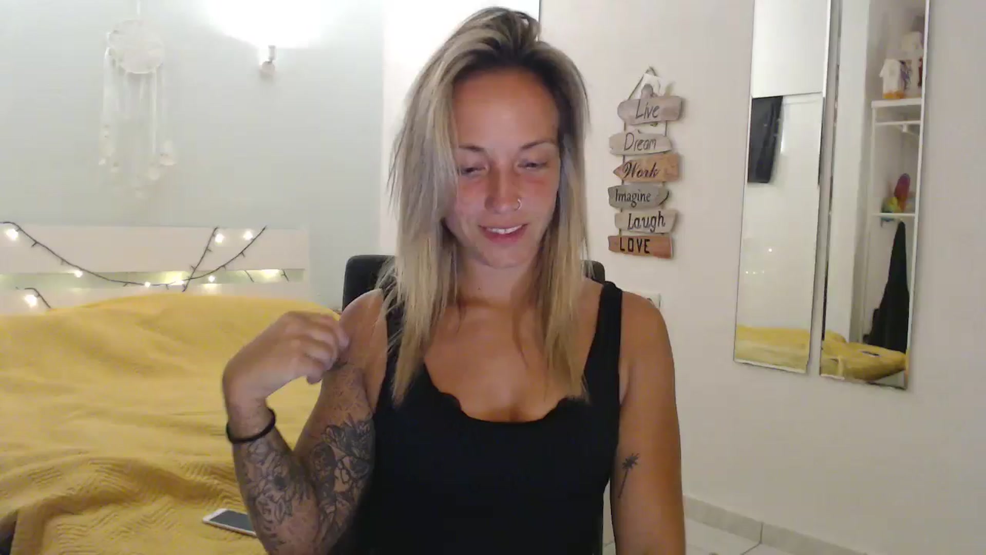 Gallery image thumbnail from Hotangelalli's myfreecams stream on, 07/23/2023, 22:27 image 1 of 20