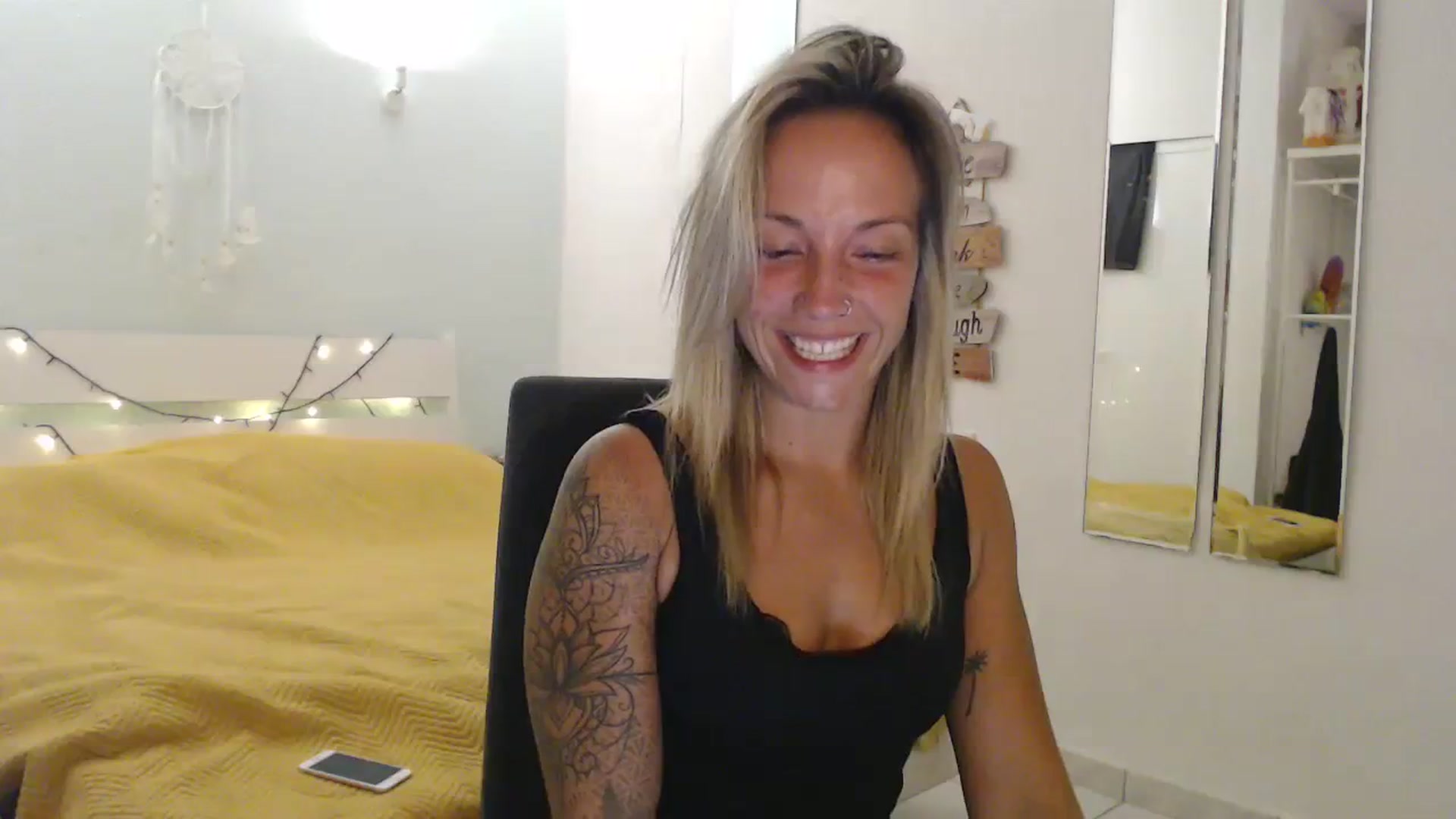 Gallery image thumbnail from Hotangelalli's myfreecams stream on, 07/23/2023, 22:27 image 2 of 20