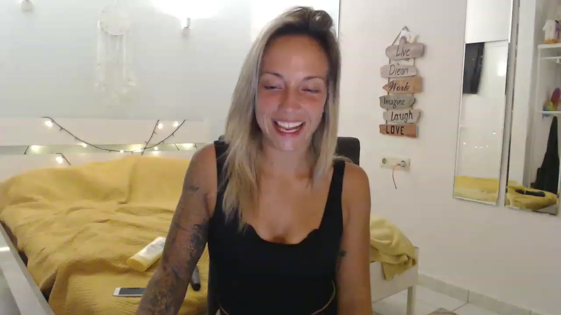 Gallery image thumbnail from Hotangelalli's myfreecams stream on, 07/23/2023, 23:42 image 1 of 20