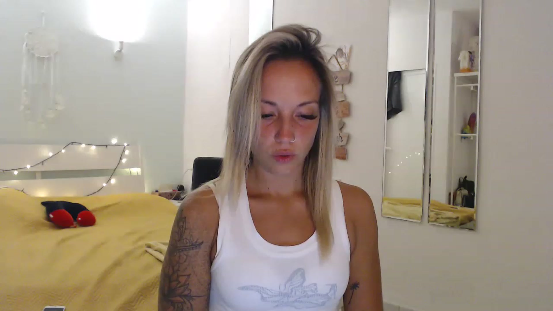 Gallery image thumbnail from Hotangelalli's myfreecams stream on, 07/27/2023, 23:23 image 8 of 20