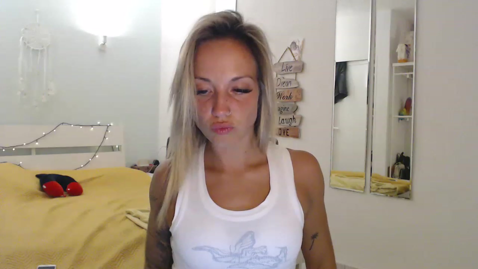Gallery image thumbnail from Hotangelalli's myfreecams stream on, 07/27/2023, 23:23 image 9 of 20