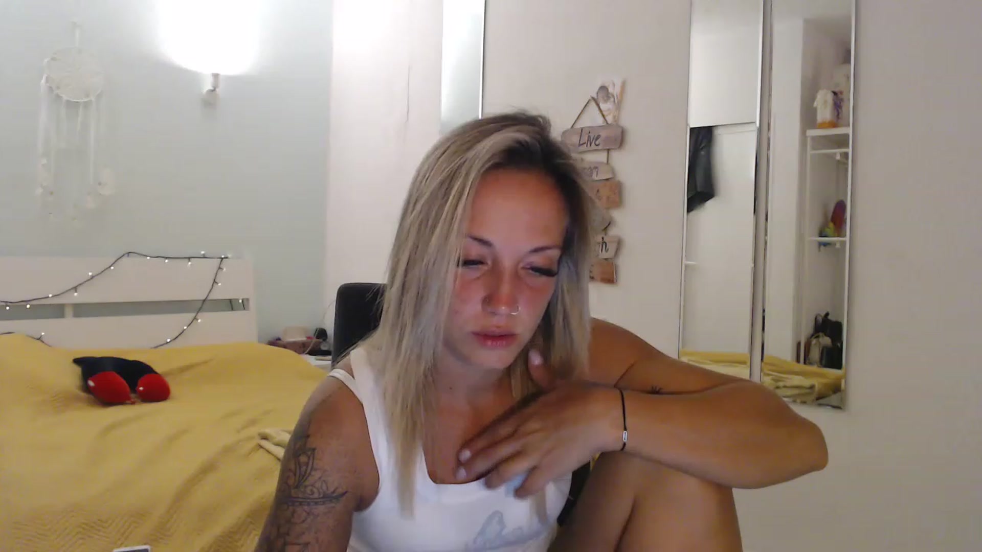 Gallery image thumbnail from Hotangelalli's myfreecams stream on, 07/27/2023, 23:23 image 19 of 20