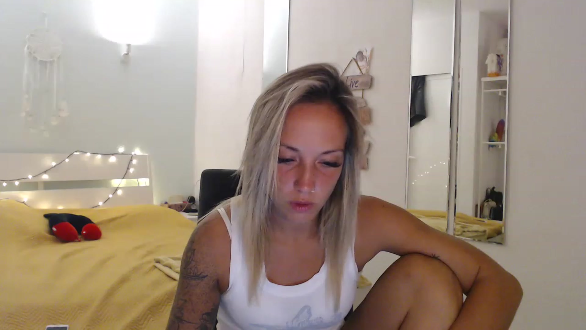 Gallery image thumbnail from Hotangelalli's myfreecams stream on, 07/27/2023, 23:23 image 13 of 20