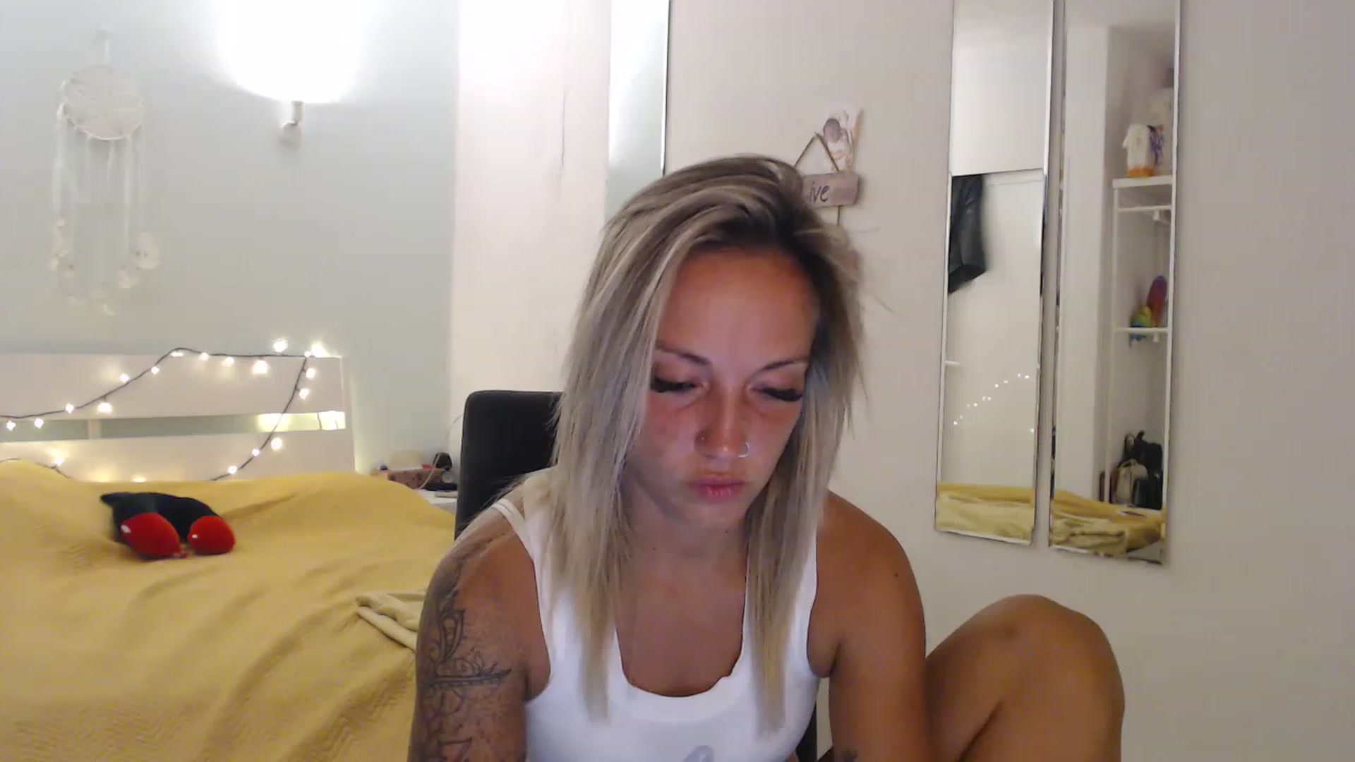 Gallery image thumbnail from Hotangelalli's myfreecams stream on, 07/27/2023, 23:23 image 15 of 20