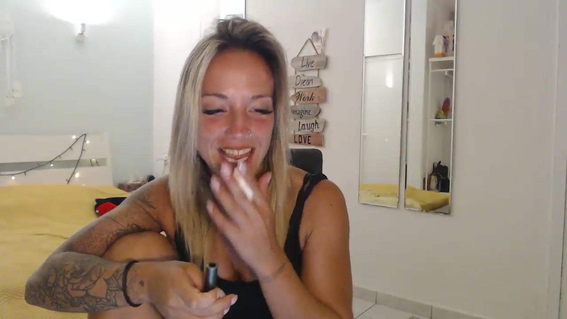 Gallery image thumbnail from Hotangelalli's myfreecams stream on, 07/31/2023, 01:22 image 12 of 20