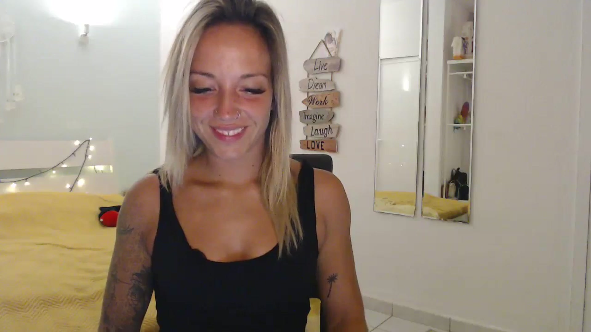 Gallery image thumbnail from Hotangelalli's myfreecams stream on, 07/31/2023, 01:22 image 18 of 20