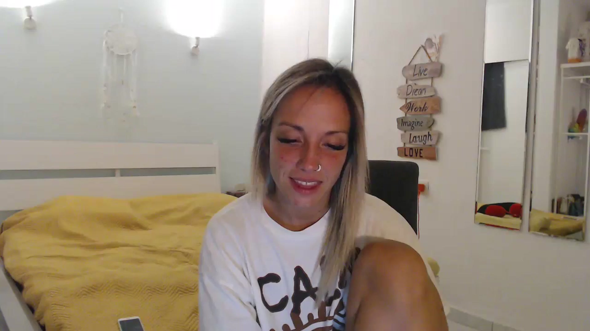 Gallery image thumbnail from Hotangelalli's myfreecams stream on, 08/26/2023, 24:46 image 2 of 20