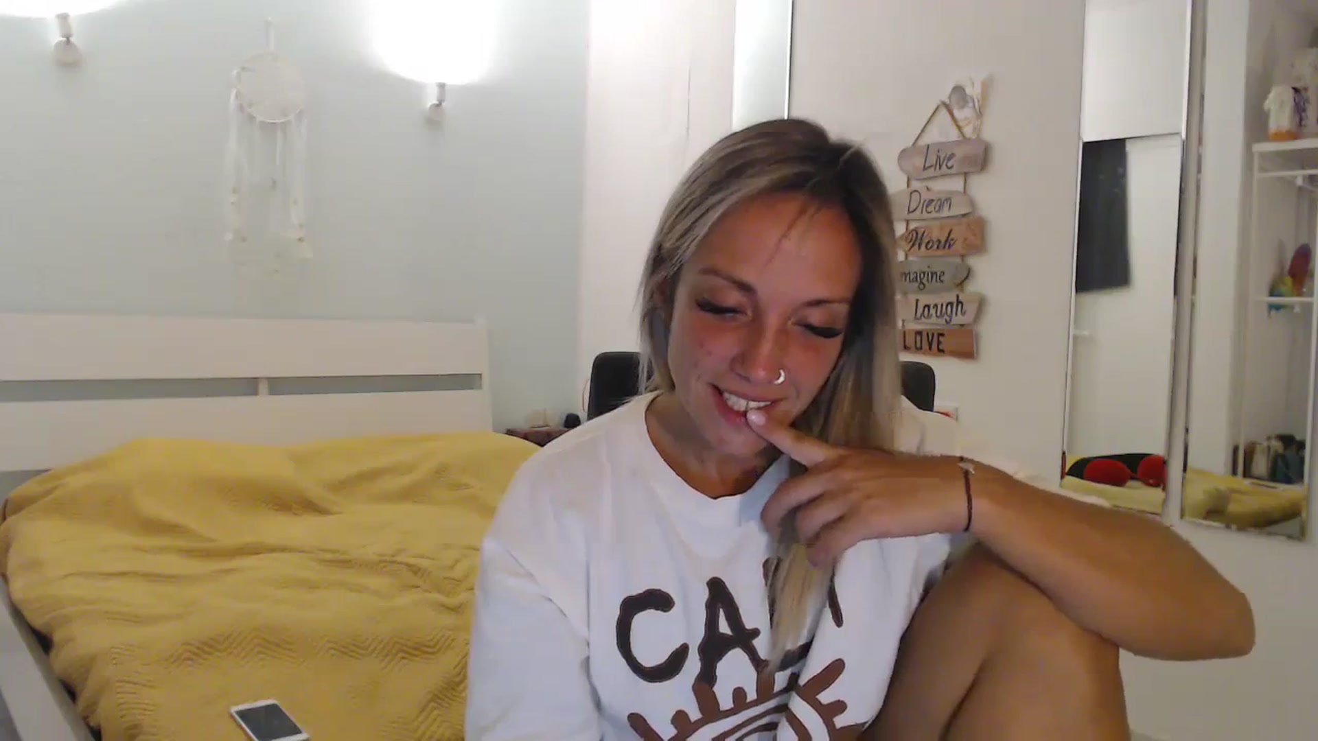 Gallery image thumbnail from Hotangelalli's myfreecams stream on, 08/26/2023, 24:46 image 7 of 20