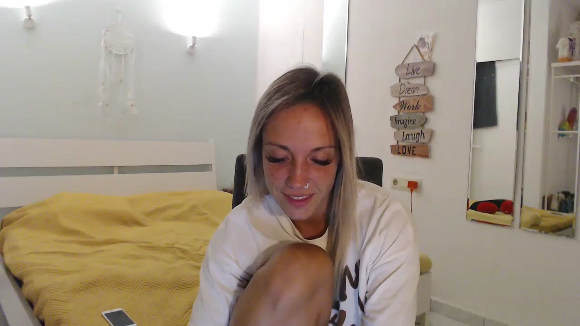 Gallery image thumbnail from Hotangelalli's myfreecams stream on, 08/26/2023, 24:46 image 19 of 20