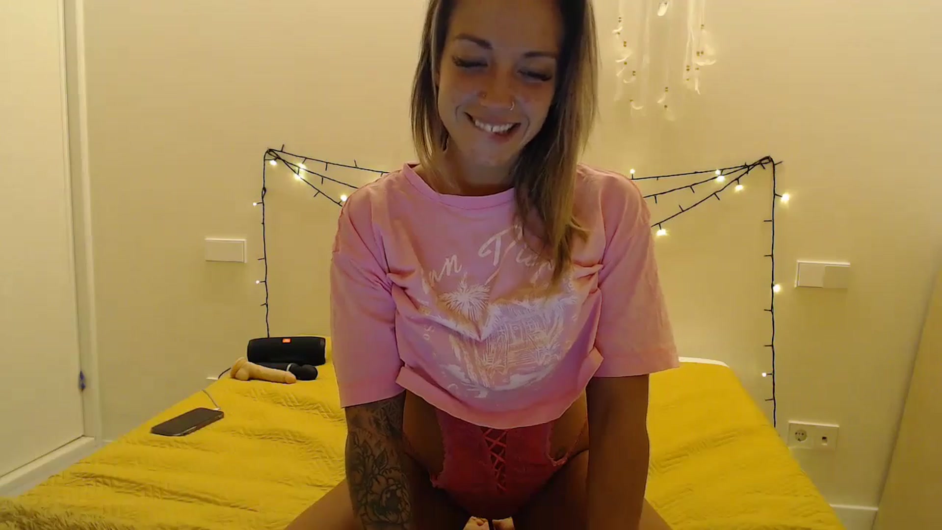 Gallery image thumbnail from Hotangelalli's myfreecams stream on, 11/21/2023, 03:04 image 9 of 20