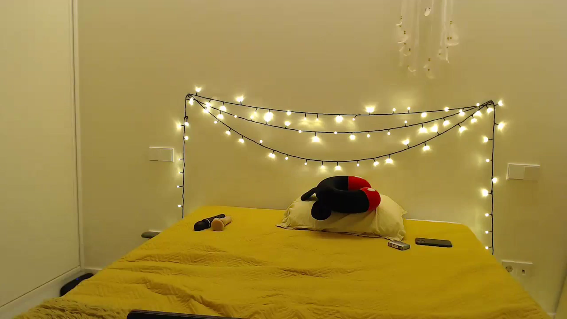 Gallery image thumbnail from Hotangelalli's myfreecams stream on, 11/22/2023, 01:40 image 15 of 20